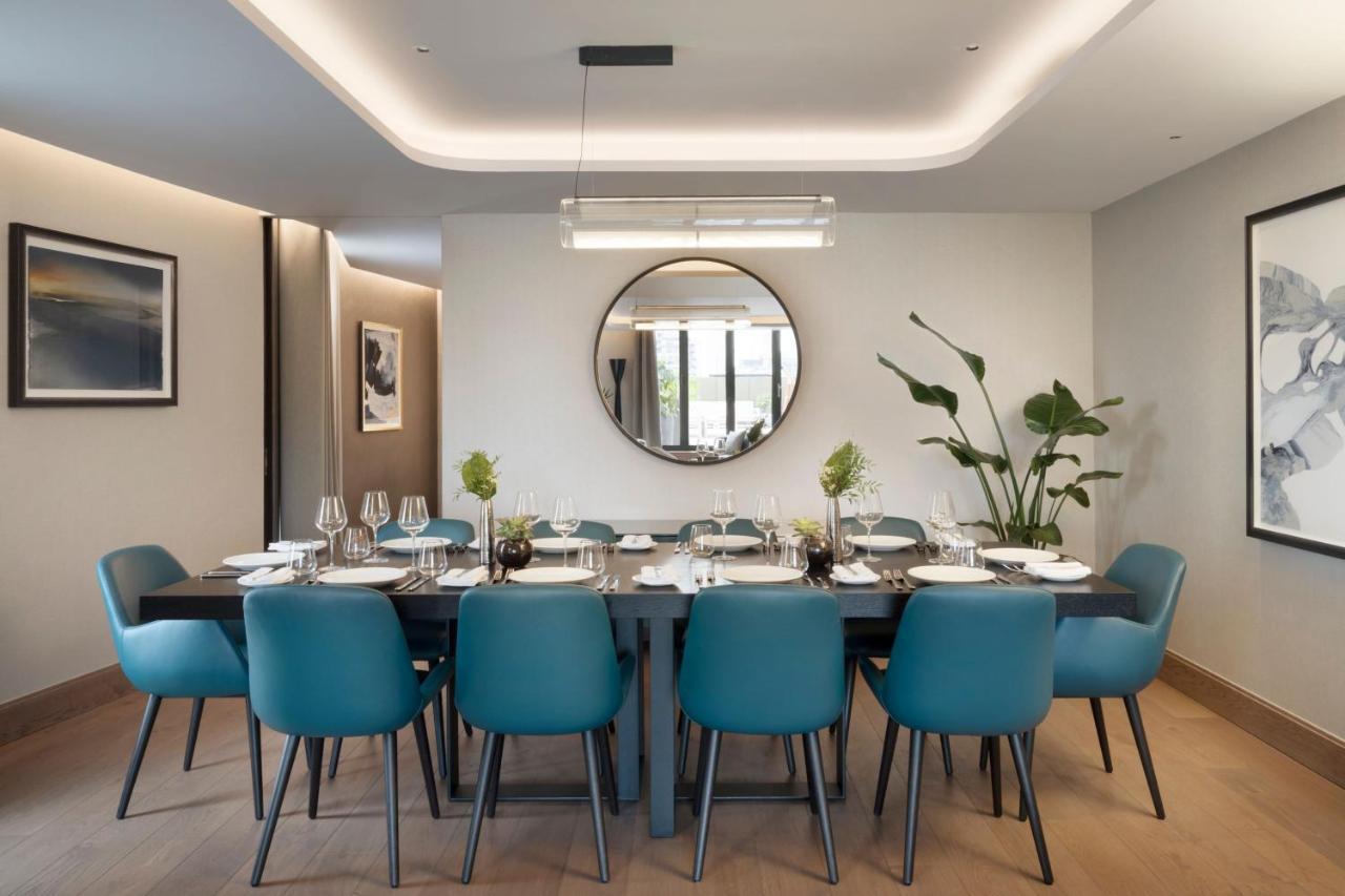 The Westin London City Exterior photo The dining room at the 2018-opened 1000m² private club