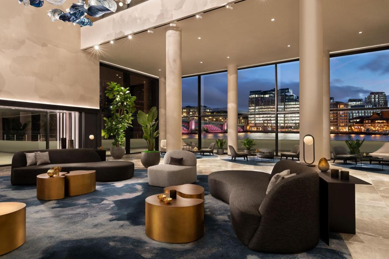 The Westin London City Exterior photo The hotel's lobby